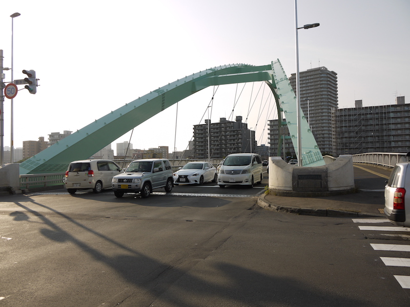 水穂大橋(札幌市中央区・白石区) 終点右側から撮影した水穂大橋(2)