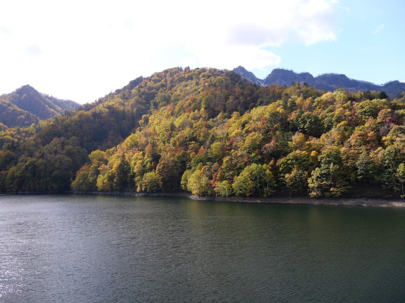 さっぽろ湖(北海道札幌市) さっぽろ湖周辺の紅葉