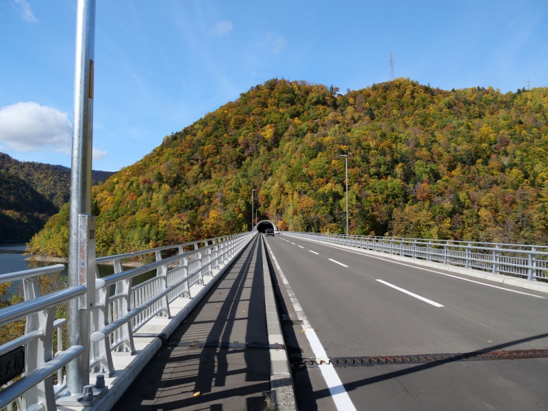 さっぽろ湖(北海道札幌市) さっぽろ湖周辺の紅葉