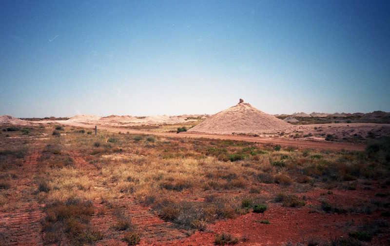 Coober Pedy のズリ山 - South Australia, Australia