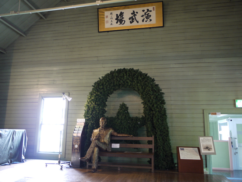 札幌市時計台(旧札幌農学校演武場) クラーク像