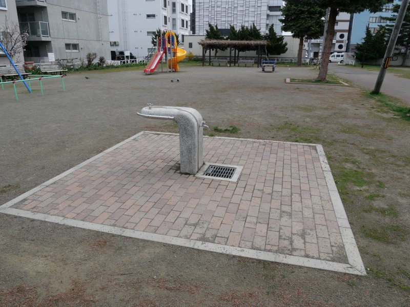 7条公園(札幌市) 水飲台