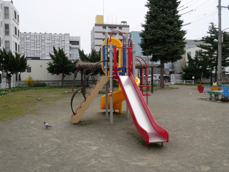 7条公園(札幌市) コンビネーション遊具